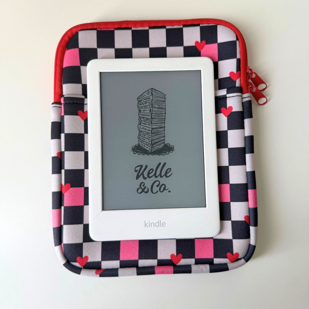 Hearts Kindle sleeve | Book &amp; Kindle Sleeve Pouch for reader
