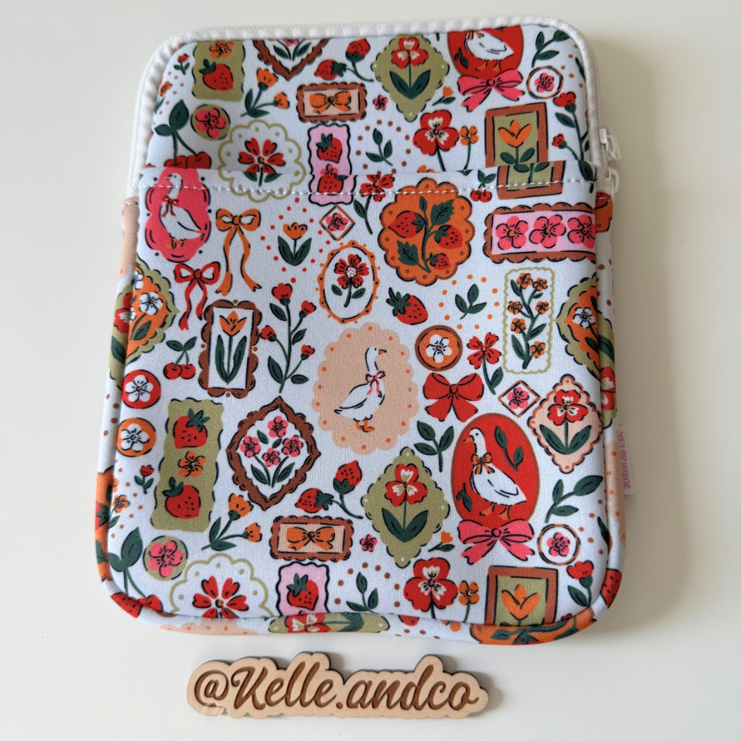 Coquette goose Kindle sleeve | Book &amp; Kindle Sleeve Pouch 